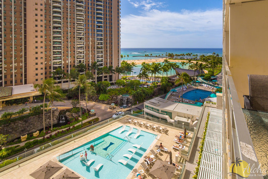 Ilikai Hotel Condo 828 − 1 Bedroom Beach View Condo, Oahu | Aloha ...